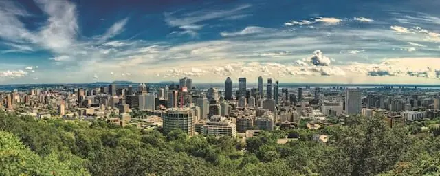 Quels parallèles entre une agence de com à Montréal et une agence française ? 1 agence com montreal